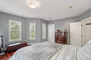 31 Regent St, Cambridge, MA 02140 - Photo 16