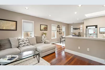 31 Regent St #3R, Cambridge, MA 02140 - Photo 4