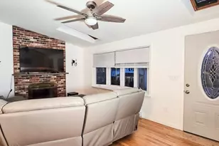 7 Roosevelt St, Wareham, MA 02571 - Photo 16