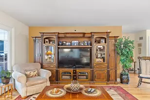 27 Russell Farm Dr, Methuen, MA 01844 - Photo 12