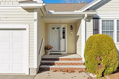 27 Russell Farm Dr #27, Methuen, MA 01844 - Photo 2