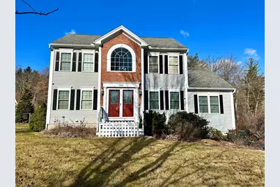 204 Roosevelt St, Fitchburg, MA 01420 - Photo 2