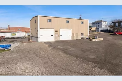 593 Montaup St, Fall River, MA 02724 - Photo 6