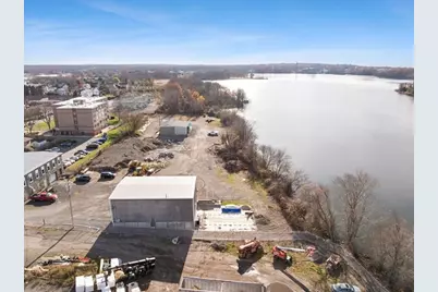 593 Montaup St, Fall River, MA 02724 - Photo 26