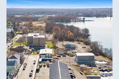 593 Montaup St, Fall River, MA 02724 - Photo 32