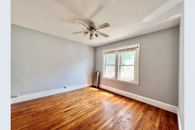 133 Fayette St #1, Watertown, MA 02472 - Photo 4