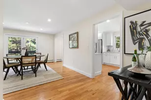 29 Cottage St, Newton, MA 02464 - Photo 6