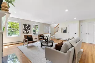 29 Cottage St, Newton, MA 02464 - Photo 4