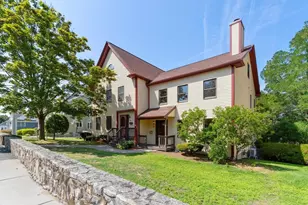 29 Cottage St, Newton, MA 02464 - Photo 32