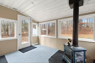 319 Pleasant St, Dunstable, MA 01827 - Photo 32