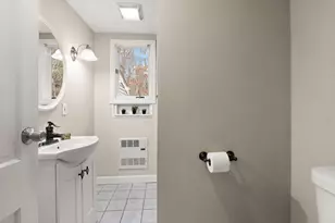 319 Pleasant St, Dunstable, MA 01827 - Photo 22