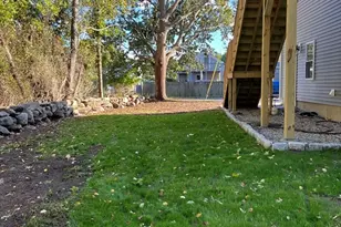 12A Lawton St, Fairhaven, MA 02719 - Photo 20