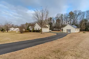 95 Gunn Rd, Southampton, MA 01073 - Photo 2