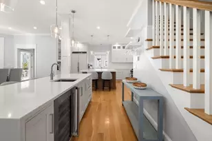 74-76 Butler Rd, Quincy, MA 02169 - Photo 6