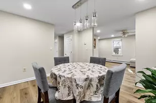 13 Plain St, Upton, MA 01568 - Photo 6