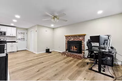 13 Plain St, Upton, MA 01568 - Photo 10