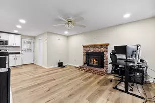 13 Plain St, Upton, MA 01568 - Photo 10