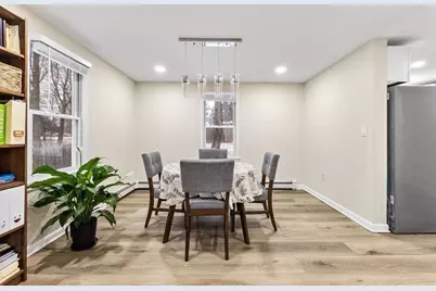 13 Plain St, Upton, MA 01568 - Photo 4