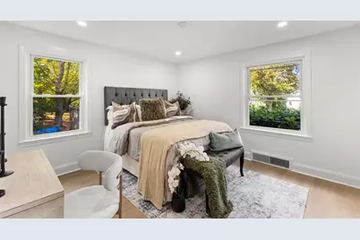 26 Lamb St, Attleboro, MA 02703 - Photo 12