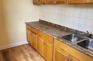 17 Arlington St, Worcester, MA 01604 - Photo 6