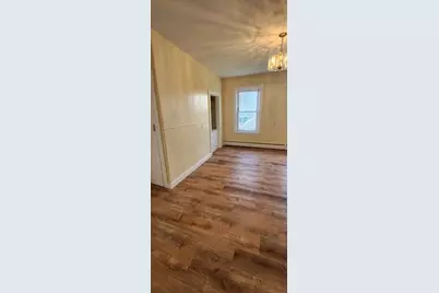 17 Arlington St #1, Worcester, MA 01604 - Photo 2
