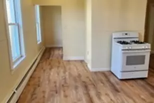 17 Arlington St, Worcester, MA 01604 - Photo 4