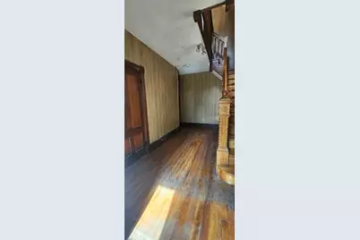 17 Arlington St #1, Worcester, MA 01604 - Photo 8