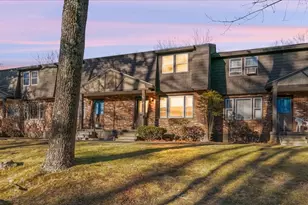 27 Midridge, Londonderry, NH 03053 - Photo 1