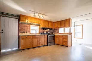 238 Brookfield Rd, Brimfield, MA 01010 - Photo 2