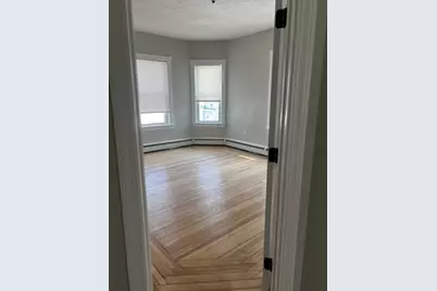 2039 Pleasant St #2, Fall River, MA 02723 - Photo 6