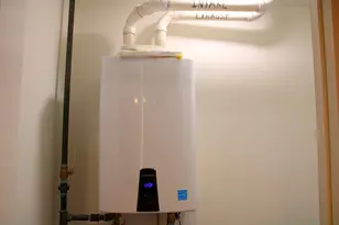 10 N Court St, Fall River, MA 02720 - Photo 26