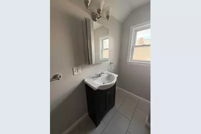 629 Highland #3, Fall River, MA 02720 - Photo 6