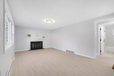 17 Fresh Pond Cir, Plymouth, MA 02360 - Photo 8