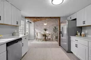 17 Fresh Pond Cir, Plymouth, MA 02360 - Photo 4