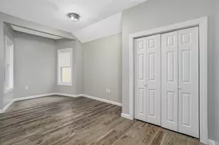 176 Blossom St, Fitchburg, MA 01420 - Photo 12