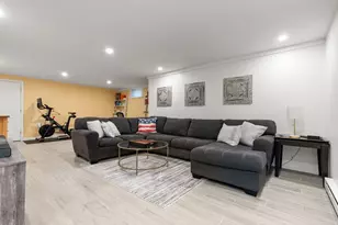 268 Laurel St, Melrose, MA 02176 - Photo 16