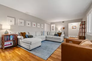 268 Laurel St, Melrose, MA 02176 - Photo 2