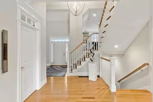 37 Crenshaw Ln, Andover, MA 01810 - Photo 4