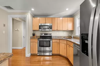 675 Randolph Avenue, Milton, MA 02186 - Photo 6