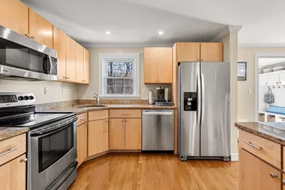 675 Randolph Avenue, Milton, MA 02186 - Photo 8