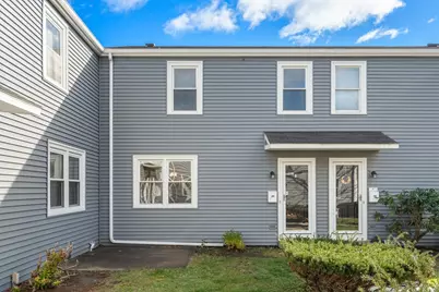 36 Irving St #B, Salem, MA 01970 - Photo 2