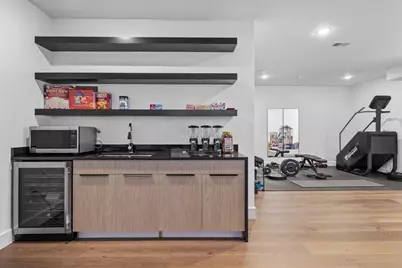 19A Shirley Rd, Medford, MA 02155 - Photo 12