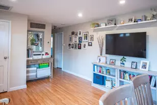 64 Elizabeth Rd, Billerica, MA 01821 - Photo 8