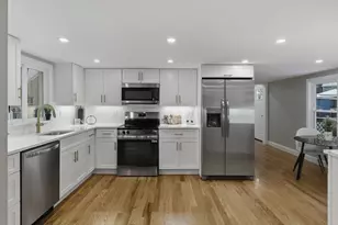 35 Oak St, Tewksbury, MA 01876 - Photo 4