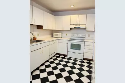 10 Weston St #205, Quincy, MA 02170 - Photo 10