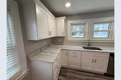 794 Sandwich Rd, Falmouth, MA 02540 - Photo 6