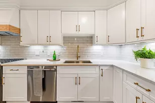 110 Wilson Rd, Bedford, MA 01730 - Photo 10