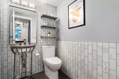 25 Channel Center St #807, Boston, MA 02210 - Photo 10