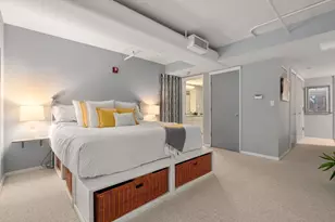 25 Channel Center St, Boston, MA 02210 - Photo 16