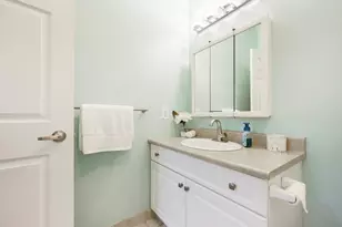 8 Walnut St, Peabody, MA 01960 - Photo 22